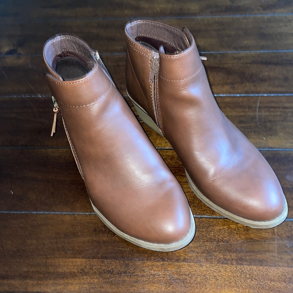 Arizona boots size 10